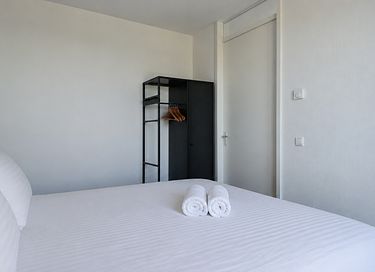 Ruim design-appartement aan het water - 14