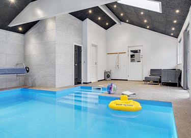 Casa con piscina e wellness - 14