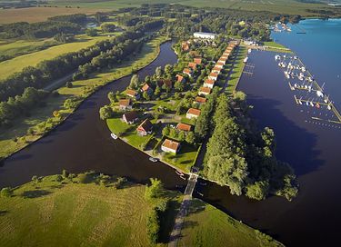 Waterfront home in the northern Netherlands - 14