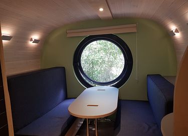 Logement original sur pilotis dans la forêt - 6