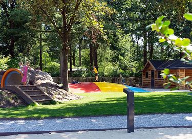 Wooden log cabin for 4 people - 17