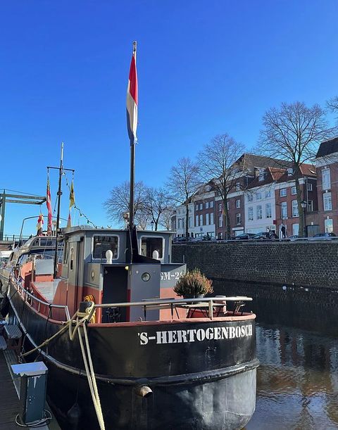 Sleeping on an IJsselmeer cutter in Den Bosch - 5