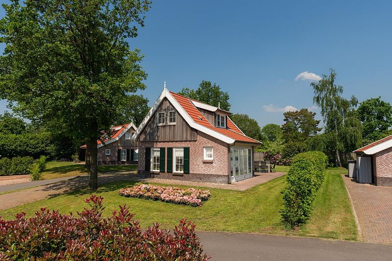 Vakantiehuis (6p) vlakbij een recreatieplas - 1