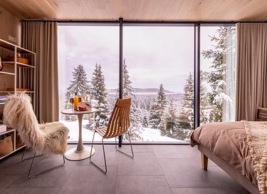 Einzigartiges Spiegelhaus mit Whirlpool in Norwegen - 10