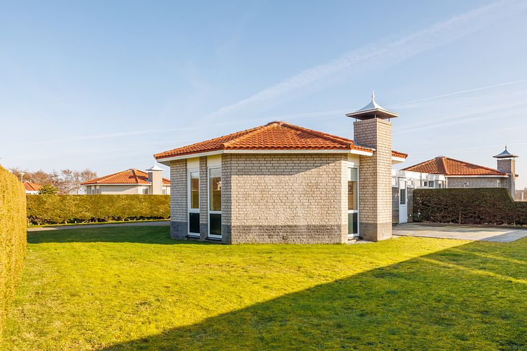 Bungalow octogonal unique à Ameland - 1