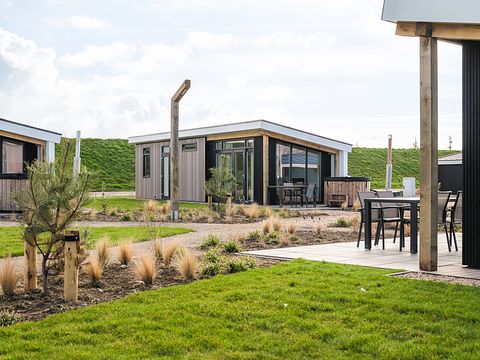 Luxury vacation home with hot tub in Zeeland - 2
