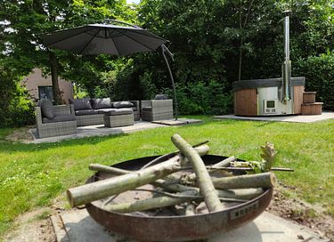 Freistehender Bungalow mit Whirlpool und Pizzaofen - 34