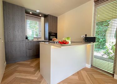 Dog-friendly family home by the sea - 9