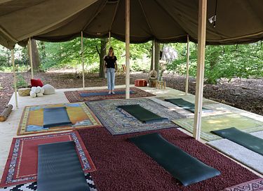 Glamping in de natuur met meditatie/yoga - 11