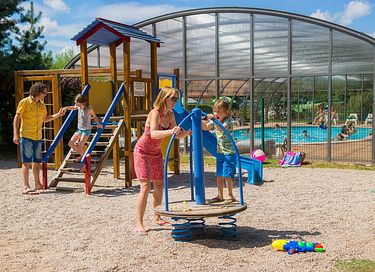 Glamping in Frankrijk omringd door bos - 25