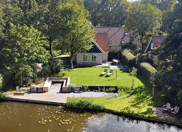 8-Personen-Ferienhaus mit Angelsteg