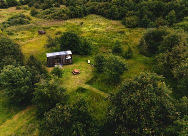 Winziges Haus auf dem Lande in Frankreich