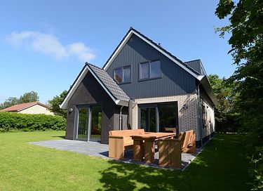 Stylish family house near the sea - 2
