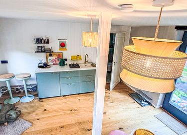 Stijlvol stadsappartement met knusse tuin - 3