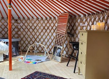Spacious yurt in unique park in nature - 10