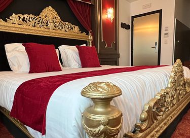 Overnacht in een andere wereld in dit hotel - 26