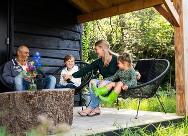 Tiny House umgeben von Wald und mit Whirlpool - 5