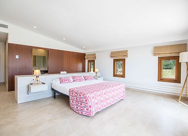 Modern en groot vakantiehuis met zwembad  - 37