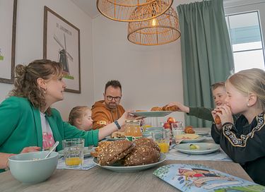 Familiewoning met uitzicht op natuurplas - 6