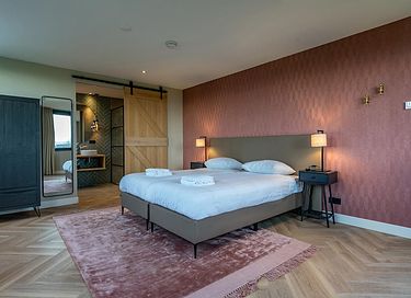 Stylish holiday home near nature reserve - 16