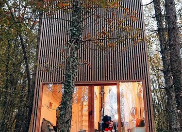 Tour de couchage unique (8 mètres) dans la forêt - 2