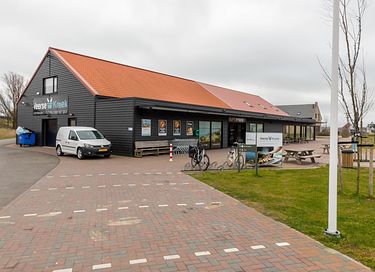 Bungalow with a covered patio in Zeeland - 29