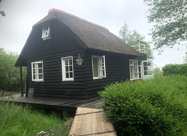 Vrijstaand huisje met eigen sloot - 7