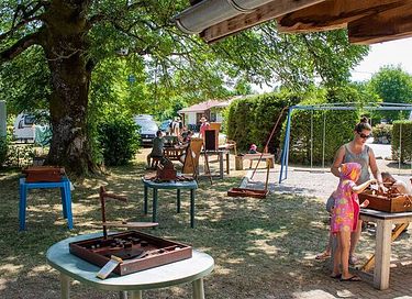 Glamping in Frankrijk omringd door bos - 31