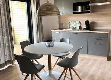 Bel hôtel forestier en bois  - 17