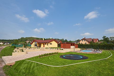 Vakantievilla met zwembad en wellness - 2