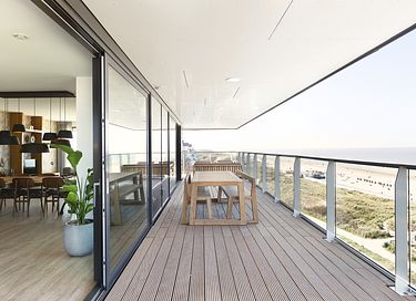 Geräumige Strandwohnung mit Meerblick - 2