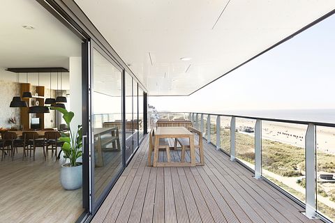 Geräumige Strandwohnung mit Meerblick - 2