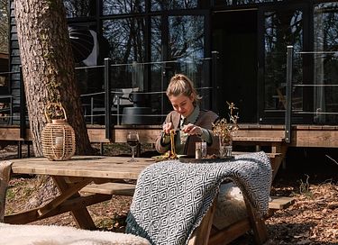 Beautiful forest cabin in small vacation park - 9