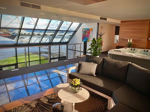 Penthouse bien-être dans un stade de football - 4