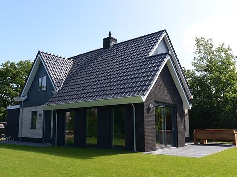 Stylish family house near the sea - 3