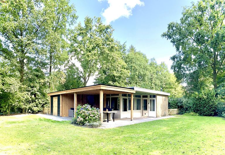 Moderner Bungalow (4p) mit großem Garten - 1