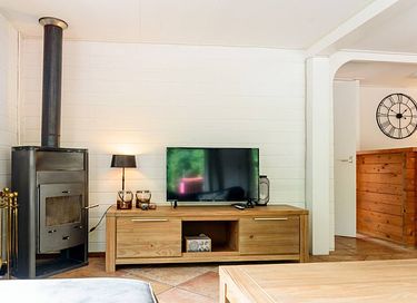 Cabane en rondins robuste avec sauna dans la forêt - 8