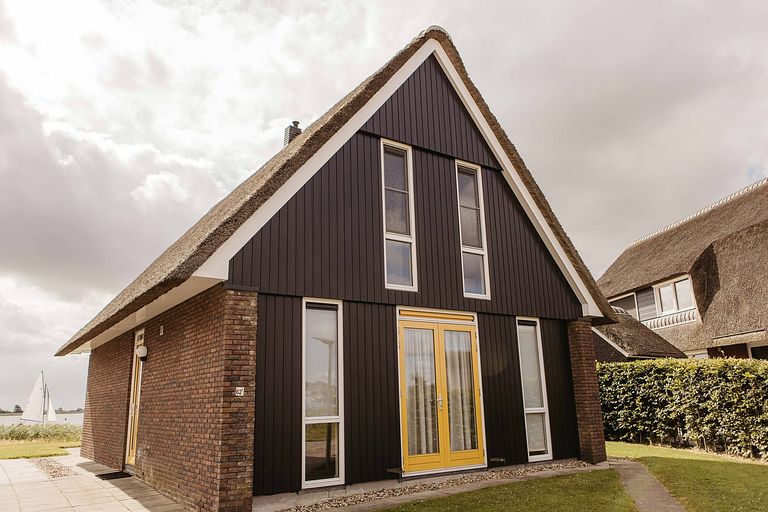 Detached house with panoramic views - 1