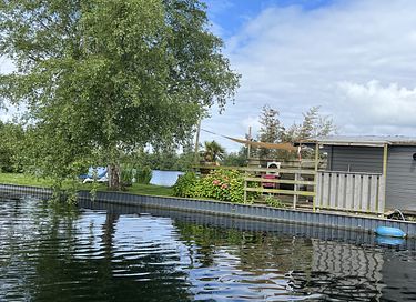 Blokhut op privé eiland met gratis motorboot - 15