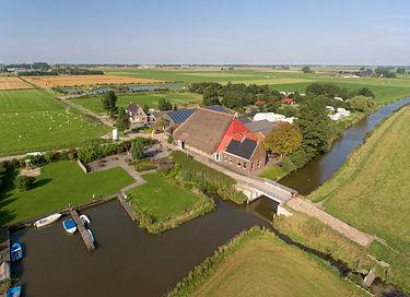 Pipowagen nabij Friese Waddenzee  - 11