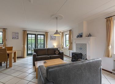Nice family holiday home near beach - 4