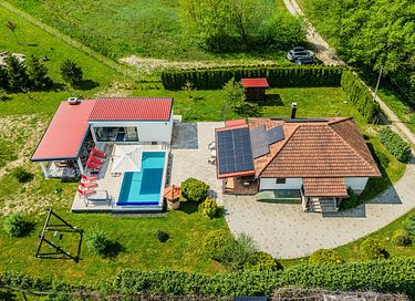 Waterfront villa with pool, sauna and jacuzzi - 29