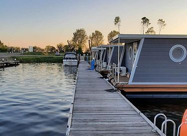 Moderne houseboat met airco - 1