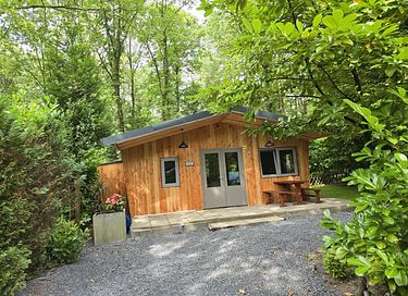 Tiny Lodge met privé jacuzzi - 35