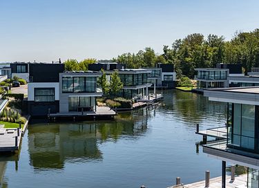 Waterfront villa on Lake Veere - 14