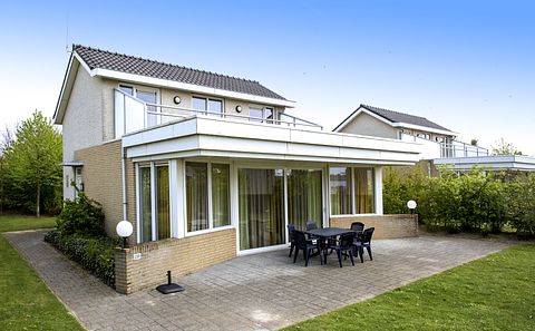 Schönes Haus mit Dachterrasse und großem Garten - 4