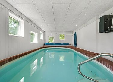 Alloggio per gruppi con piscina e giardino - 24