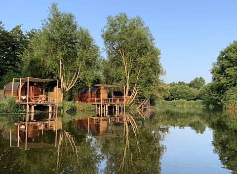 Uniek tiny house met hottub aan het water - 5