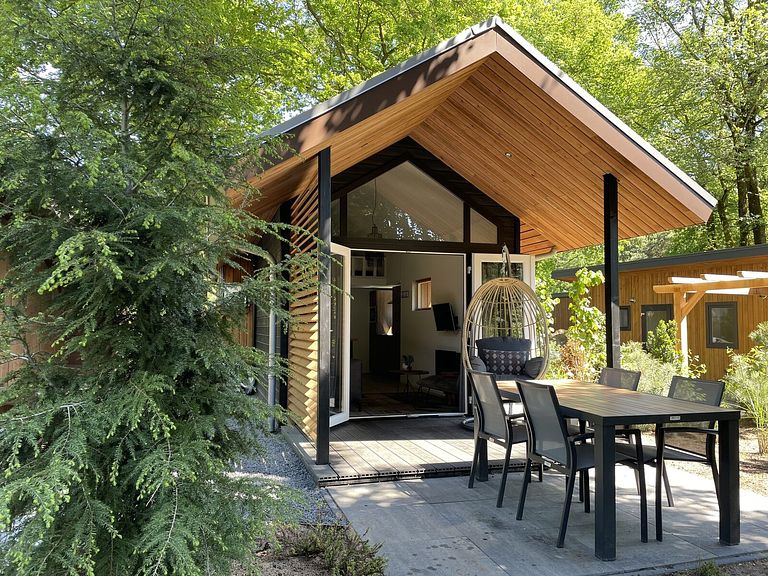 Petit pavillon (4p) avec bain à remous et sauna privés - 1