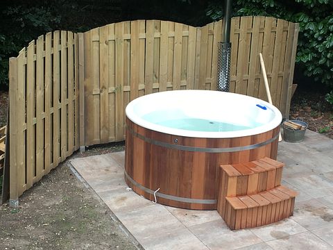 Finse bungalow met sauna & hottub in het bos - 3